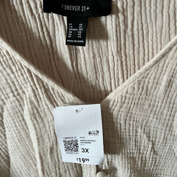 💰Forever 21 Cream Button-Front Blouse - 3X - Picture 3 of 5